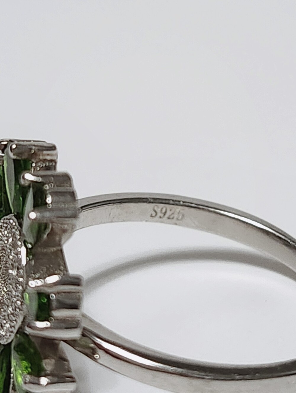2.0 ctw Chrome Diopside Halo Sterling Silver Floral Pavé Accents Ring size 7.5 - Picture 9 of 12